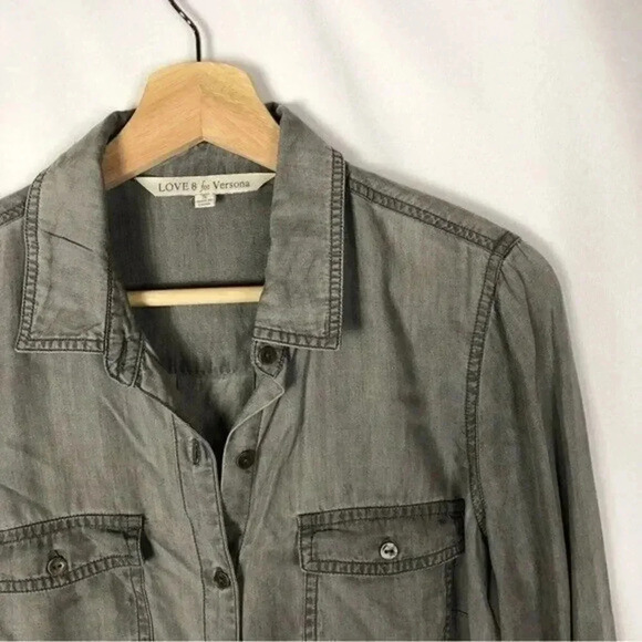Versona Gray Long Sleeve Button Down Hi Low Top S - Picture 3 of 3